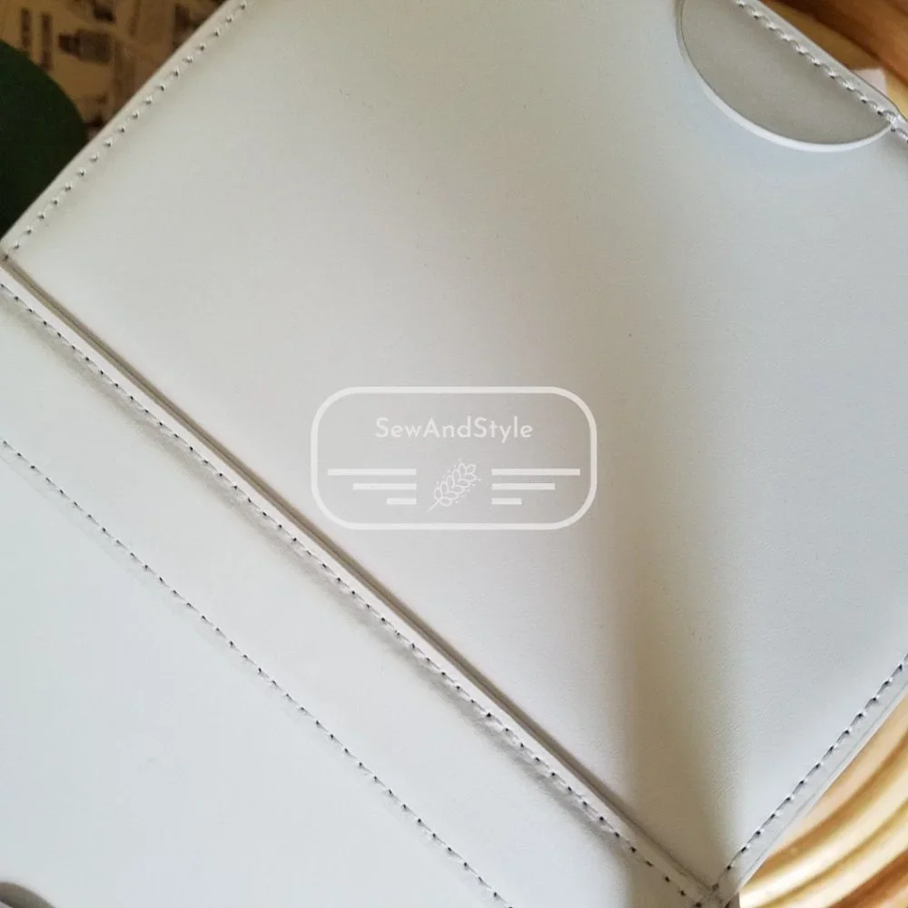 Kate Spade NWT Picnic Strawberry Wicker Basket - Picture 12 of 12